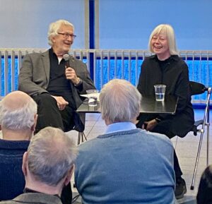Formand for DKKV, Poul Elming, og fhv. operasekretær ved Det Kongelige Teater, Margrethe Albeck taler om 1980'erne på Det Kongelige Teater